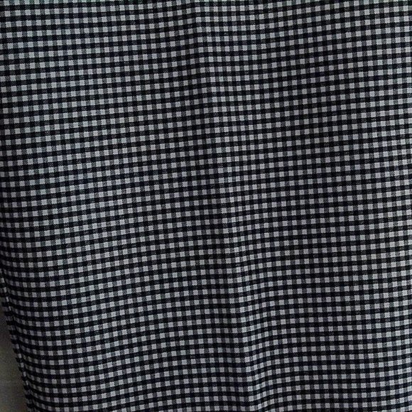 Hue Black and White Check Leggings Size Medium Excellent for Travel Never Worn - Picture 6 of 8